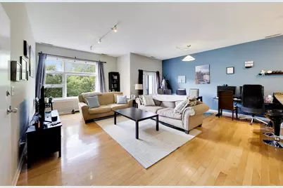 3735 N Wolcott Avenue #11, Chicago, IL 60613 - Photo 2