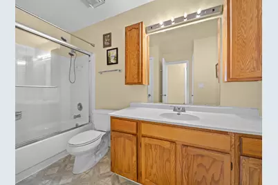 80 Maplewood Drive, Vernon Hills, IL 60061 - Photo 8
