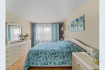 80 Maplewood Drive, Vernon Hills, IL 60061 - Photo 10