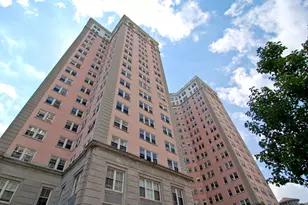 5555 N Sheridan Rd, Chicago, IL 60640 - Photo 1