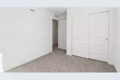 2038 Yellowstone Boulevard, Mundelein, IL 60060 - Photo 24