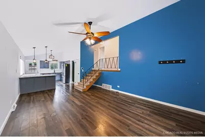 314 E Vermont Street, Villa Park, IL 60181 - Photo 4