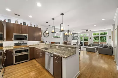 679 N Peoria Street #4S, Chicago, IL 60642 - Photo 8