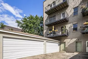 3456 N Ashland Ave, Chicago, IL 60657 - Photo 18