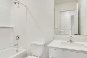 2036 Yellowstone Blvd, Mundelein, IL 60060 - Photo 14
