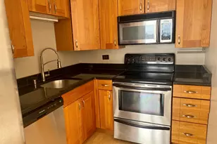 655 W Irving Park Rd, Chicago, IL 60613 - Photo 4