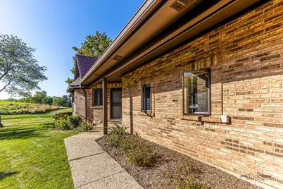 1688 Pebble Beach Drive #1688, Hoffman Estates, IL 60169 - Photo 4