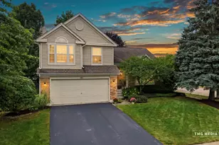 195 Meadow Lakes Blvd, Aurora, IL 60504 - Photo 2