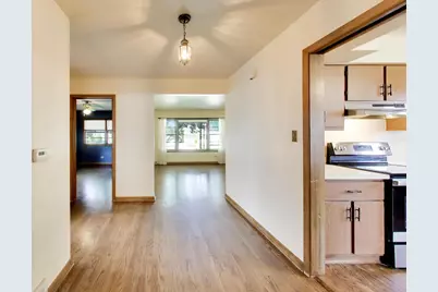 909 Worcester Avenue, Westchester, IL 60154 - Photo 18