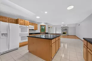1285 Drawbridge Ln, Lemont, IL 60439 - Photo 8