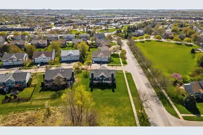 402 Gloria Lane, Oswego, IL 60543 - Photo 34