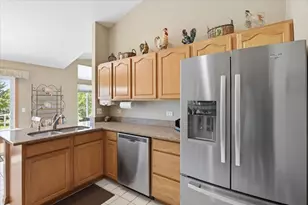 2746 N Augusta Dr, Wadsworth, IL 60083 - Photo 8
