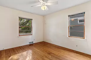 215 N Mill St, Naperville, IL 60540 - Photo 6