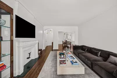 3300 N Lake Shore Drive #8D, Chicago, IL 60657 - Photo 4