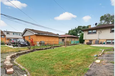 9915 S Kenton Avenue, Oak Lawn, IL 60453 - Photo 30
