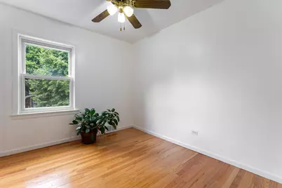 8721 S Merrill Avenue, Chicago, IL 60617 - Photo 16