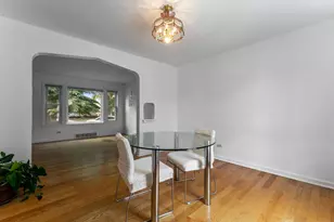 8721 S Merrill Ave, Chicago, IL 60617 - Photo 10