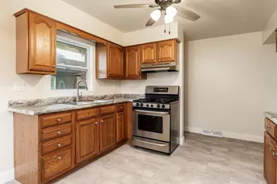 2411 Barton Boulevard, Rockford, IL 61103 - Photo 16