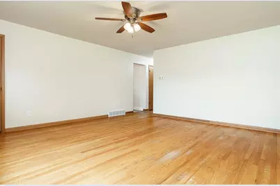 2411 Barton Boulevard, Rockford, IL 61103 - Photo 6