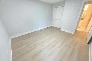 1950 Kenilworth Cir, Hoffman Estates, IL 60169 - Photo 8