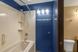 1965 Crescent Ln, Hoffman Estates, IL 60169 - Photo 12