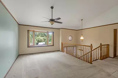 1965 Crescent Lane, Hoffman Estates, IL 60169 - Photo 4