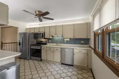 1965 Crescent Lane, Hoffman Estates, IL 60169 - Photo 8