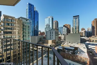 70 W Huron Street #1002, Chicago, IL 60654 - Photo 10