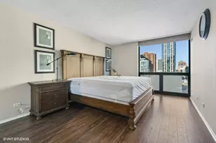 70 W Huron St, Chicago, IL 60654 - Photo 6