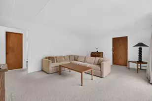 6150 S Kensington Ave, Countryside, IL 60525 - Photo 12