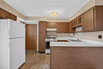 6150 S Kensington Avenue #101c, Countryside, IL 60525 - Photo 10