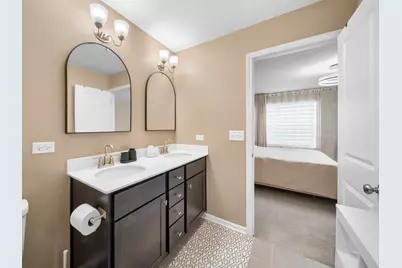 1125 Dock Street, Des Plaines, IL 60018 - Photo 20