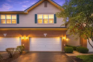 512 N Fox Trl, Round Lake, IL 60073 - Photo 1
