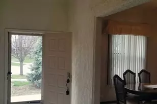 952 Norwood Ct, Naperville, IL 60540 - Photo 2