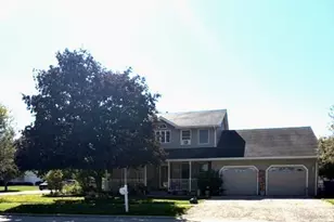 21 Warren Dr, Mazon, IL 60444 - Photo 2