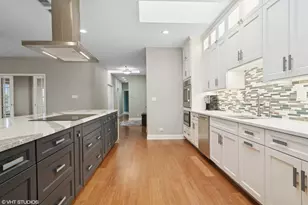 1 Renaissance Pl, Palatine, IL 60067 - Photo 8