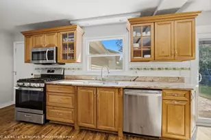 6020 Tyler Dr, Woodridge, IL 60517 - Photo 8