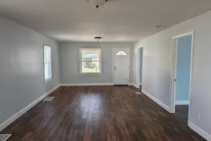 1417 S Ledford St, Harrisburg, IL 62946 - Photo 12