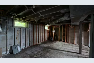 1303 S Oak Avenue, Freeport, IL 61032 - Photo 18
