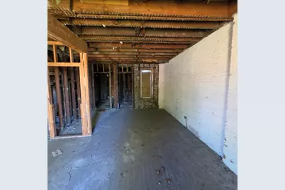 10411 S Corliss Avenue, Chicago, IL 60628 - Photo 2