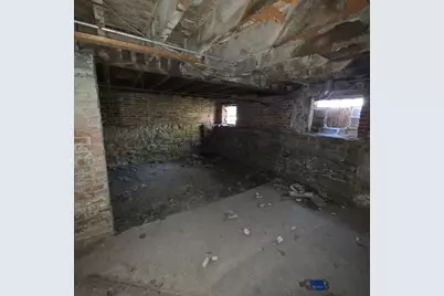 10411 S Corliss Avenue, Chicago, IL 60628 - Photo 8