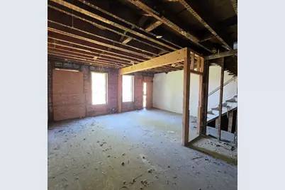 10411 S Corliss Avenue, Chicago, IL 60628 - Photo 4
