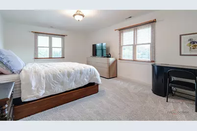 8208 Country Shire Lane, Spring Grove, IL 60081 - Photo 20