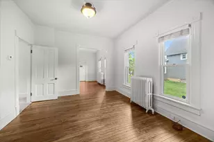 311 Orange St, Elgin, IL 60123 - Photo 12