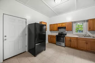311 Orange St, Elgin, IL 60123 - Photo 14