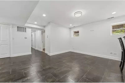 7733 N Marshfield Avenue #GARDEN, Chicago, IL 60626 - Photo 8