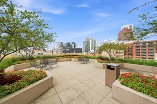 200 N Jefferson St, Chicago, IL 60661 - Photo 14