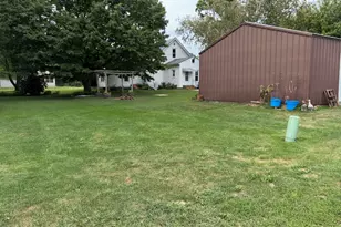 211 N Seminary St, Downs, IL 61736 - Photo 48