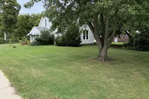 211 N Seminary St, Downs, IL 61736 - Photo 8