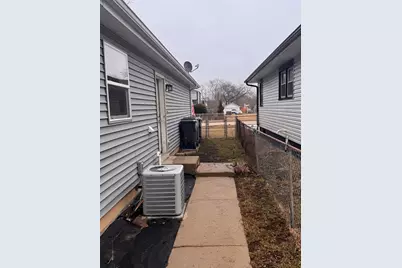 3002 Gilead Avenue, Zion, IL 60099 - Photo 14